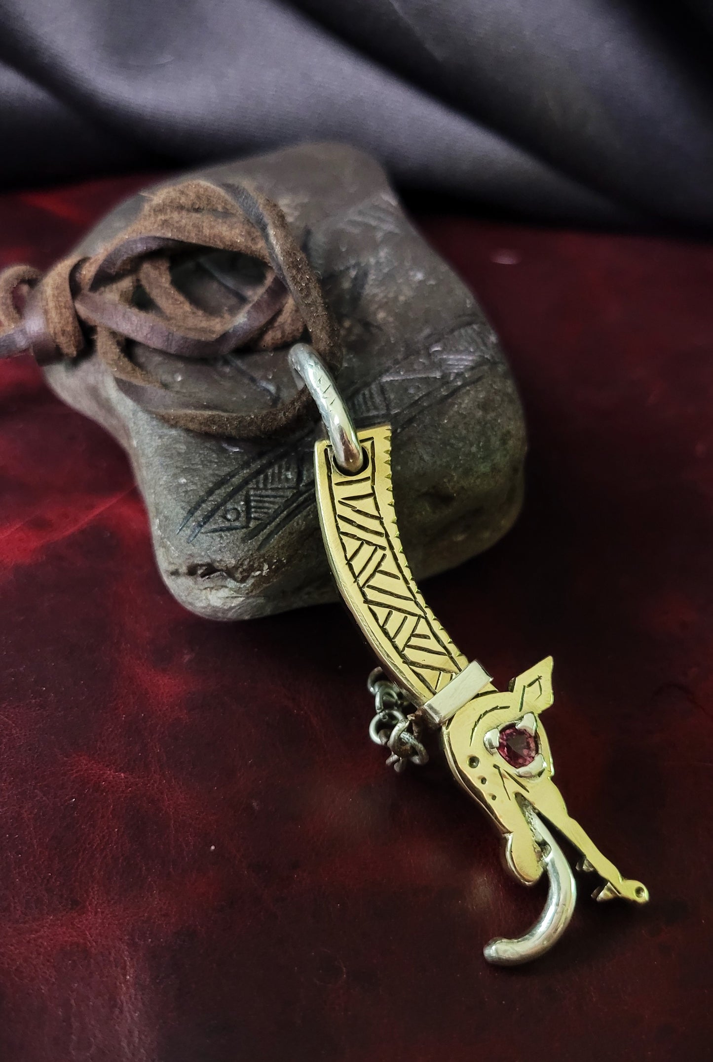 Brass Dragon "chain breaker" -garnet