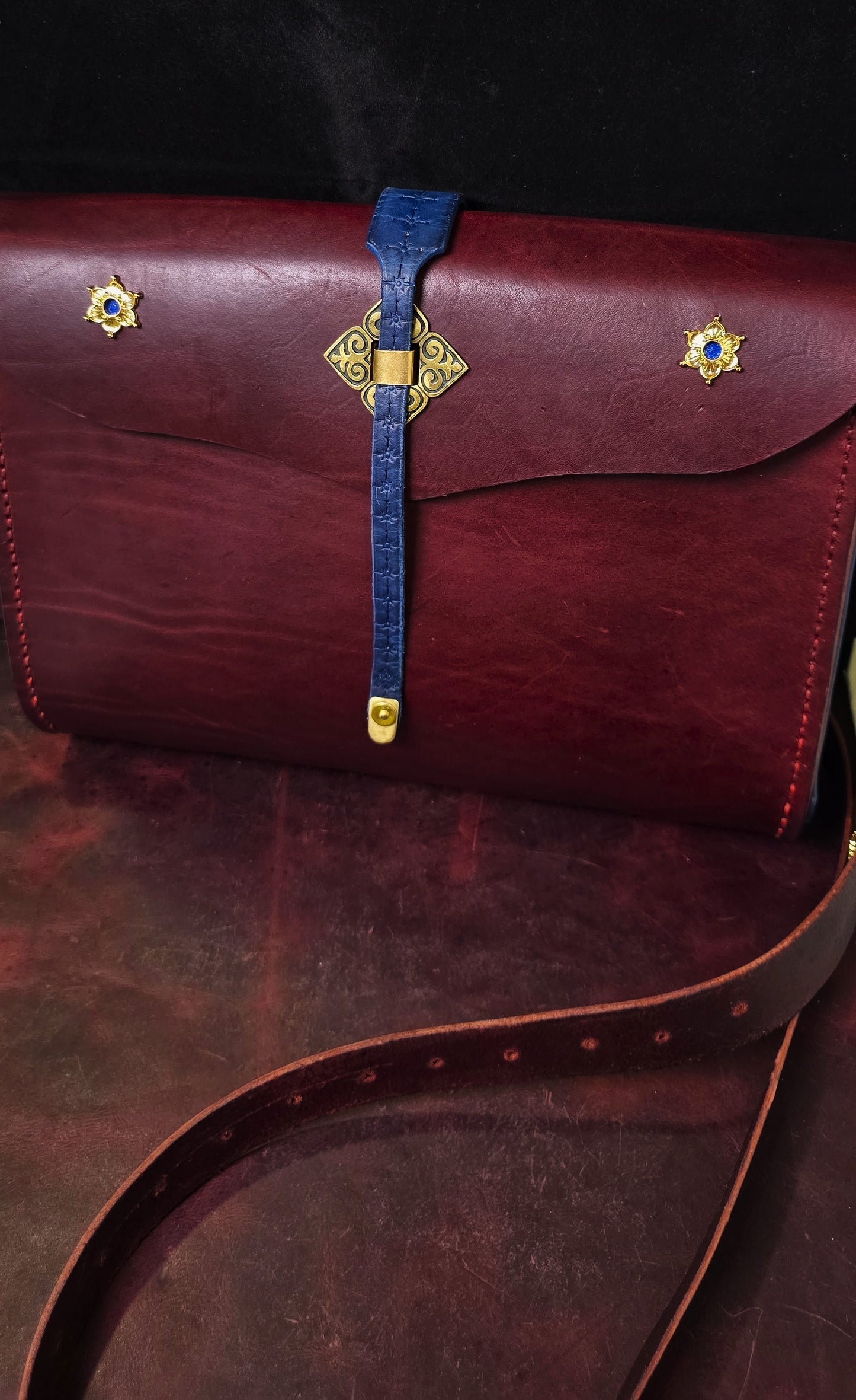 Regal-Royal side bag