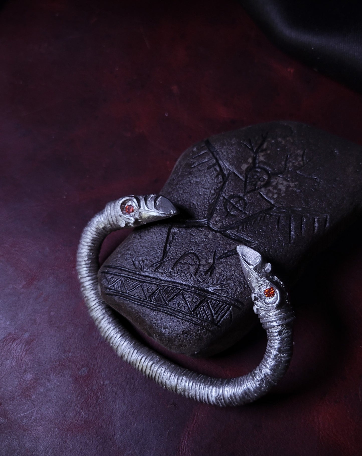 Pewter Raven Head Arm Ring - Garnet