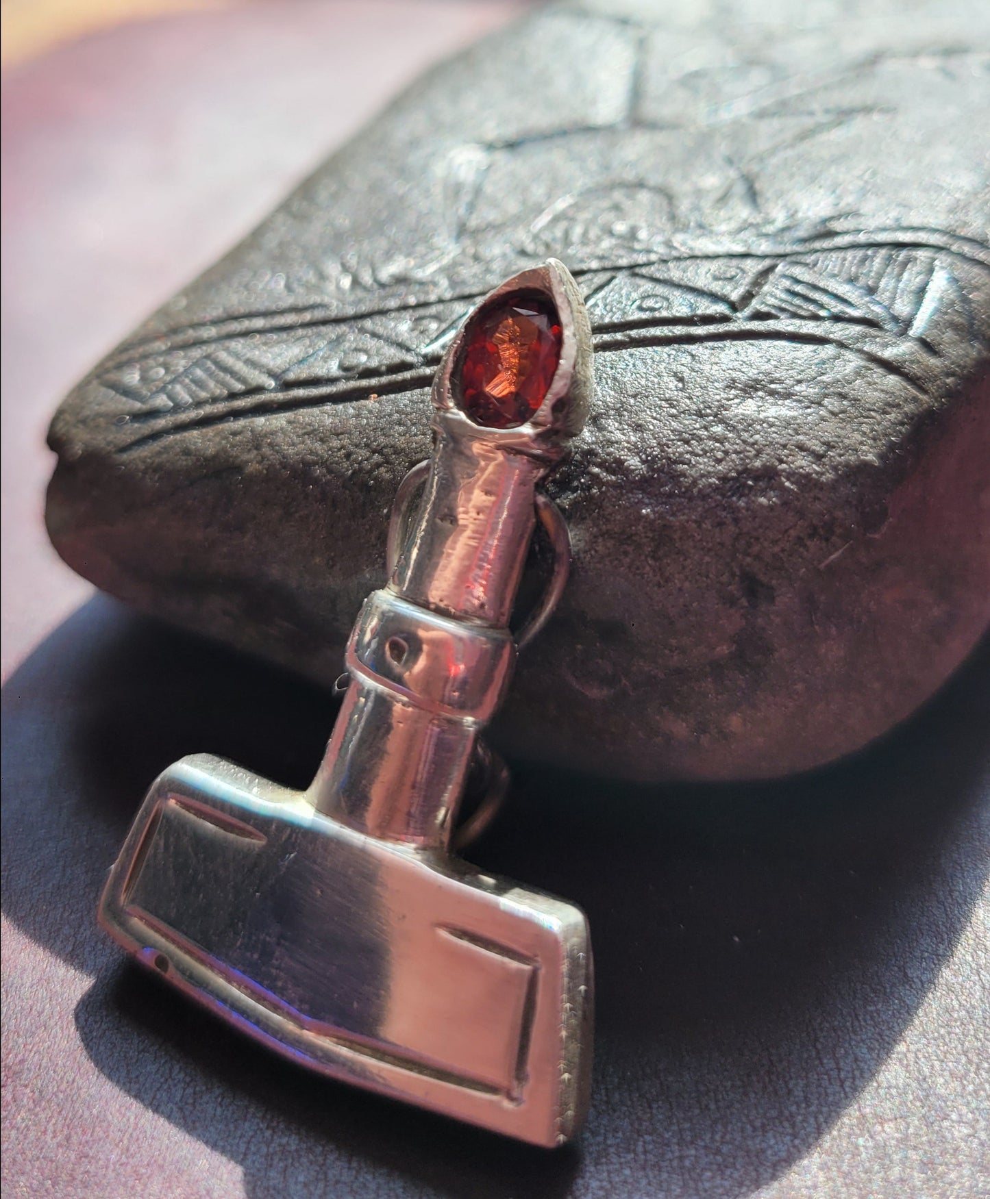 .999 silver Mjolnir -garnet