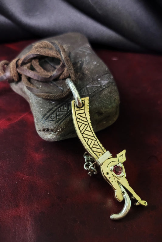Brass Dragon "chain breaker" -garnet