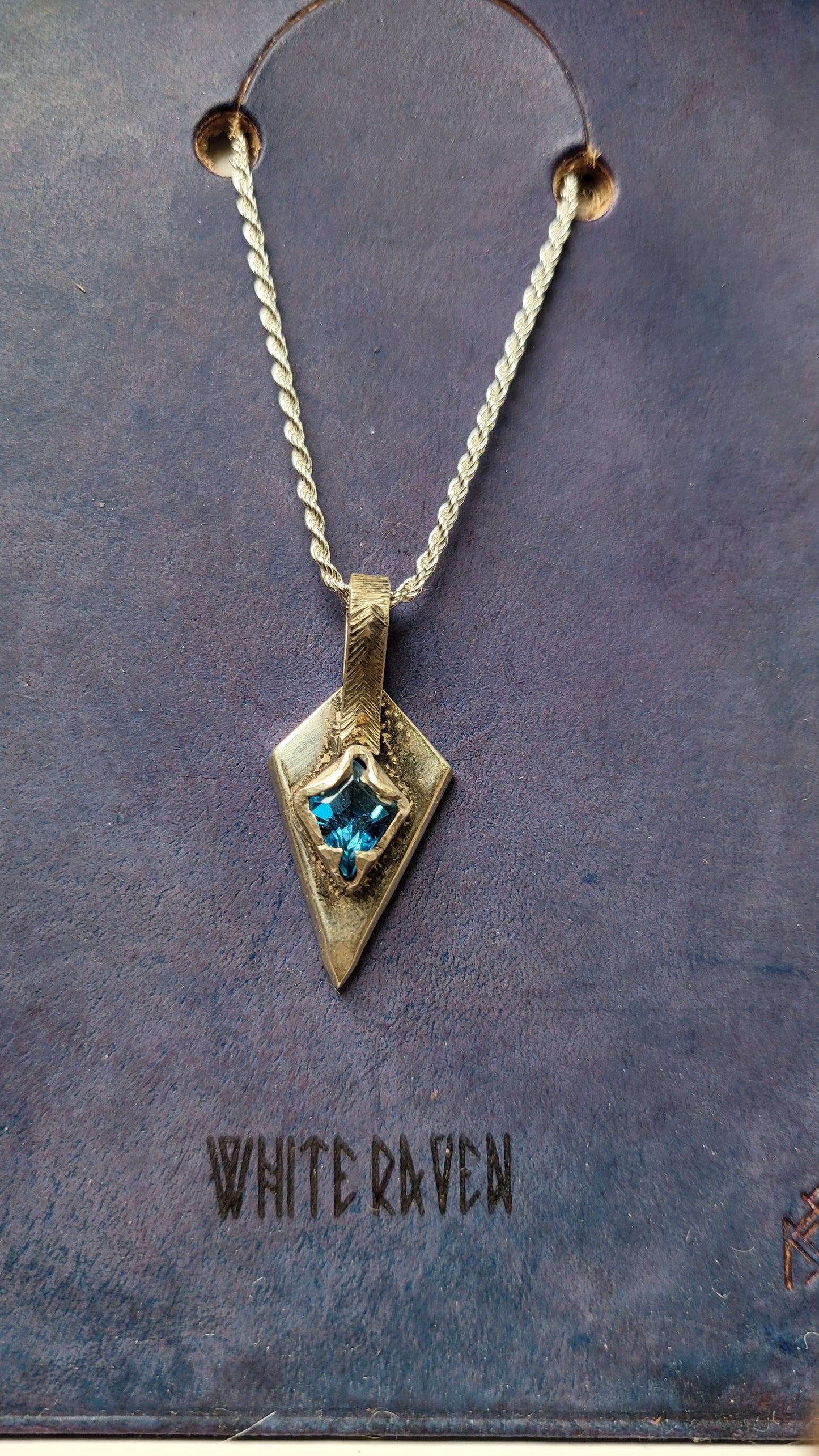.925 Silver Spear Pendant -blue topaz