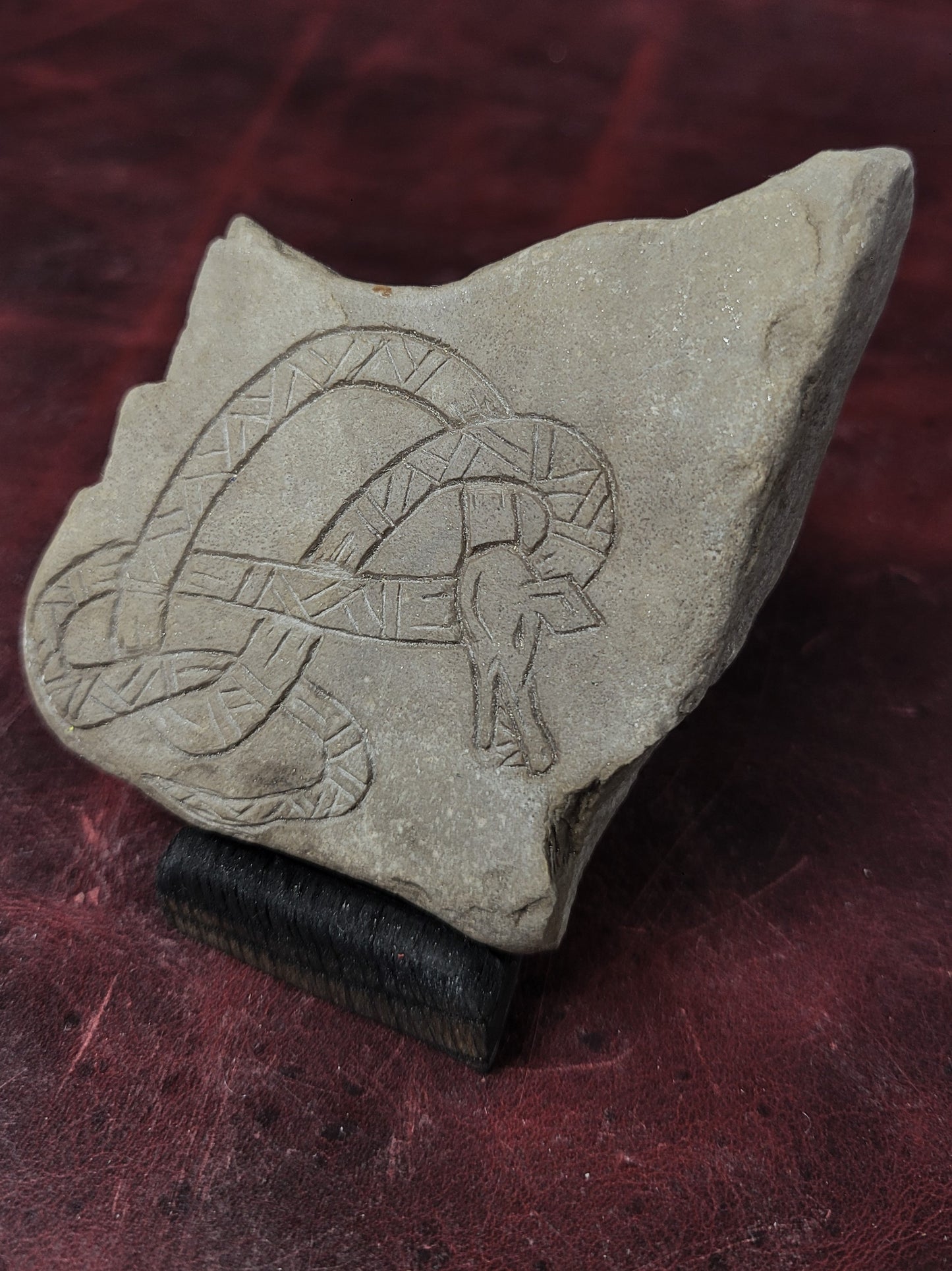 Runestone - dragon knot