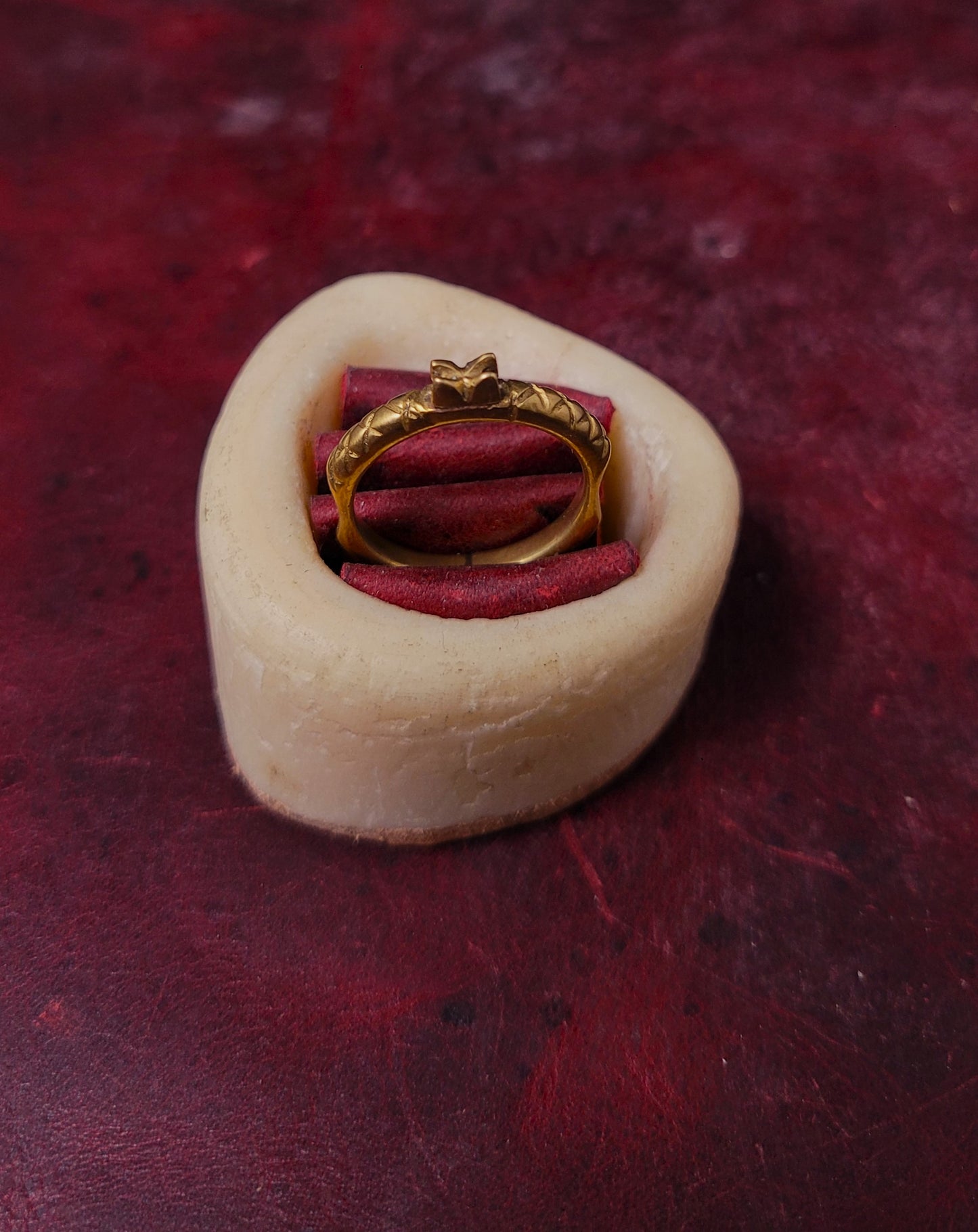 Brass ring, simple medieval - Size 8.5