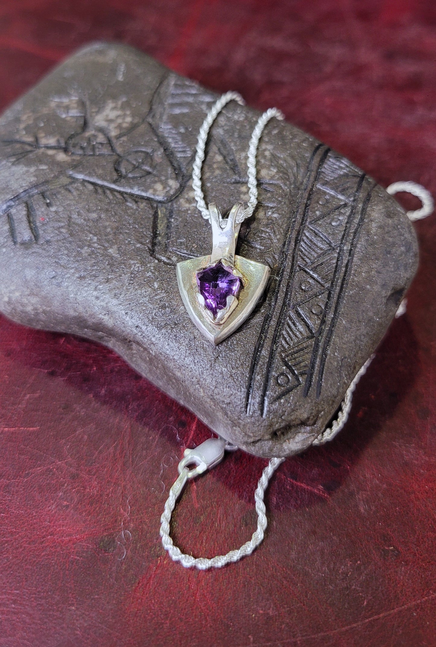 .925 Silver shield fantasy pendant 1 -Amethyst