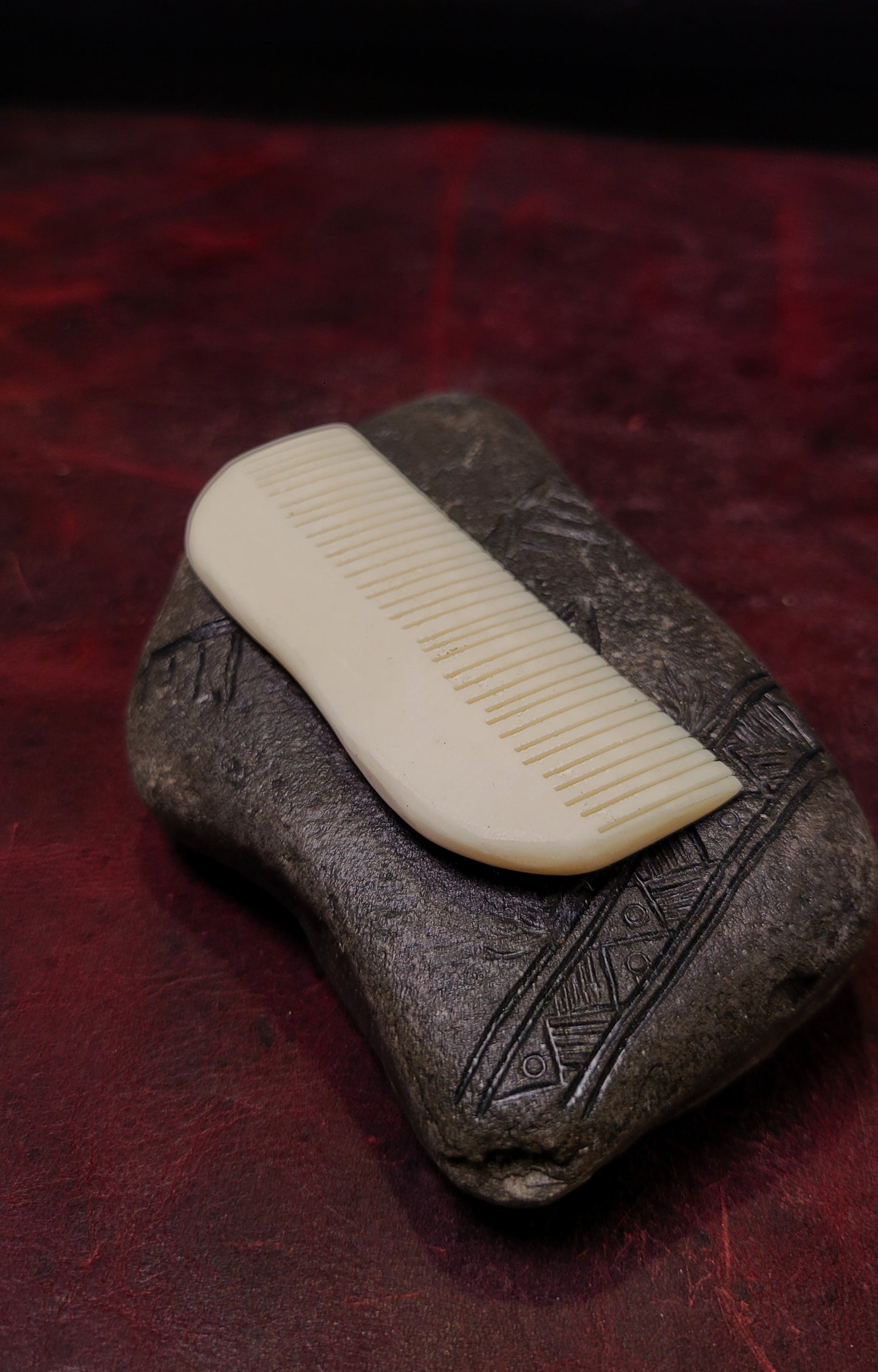 Cow Bone Comb - plain