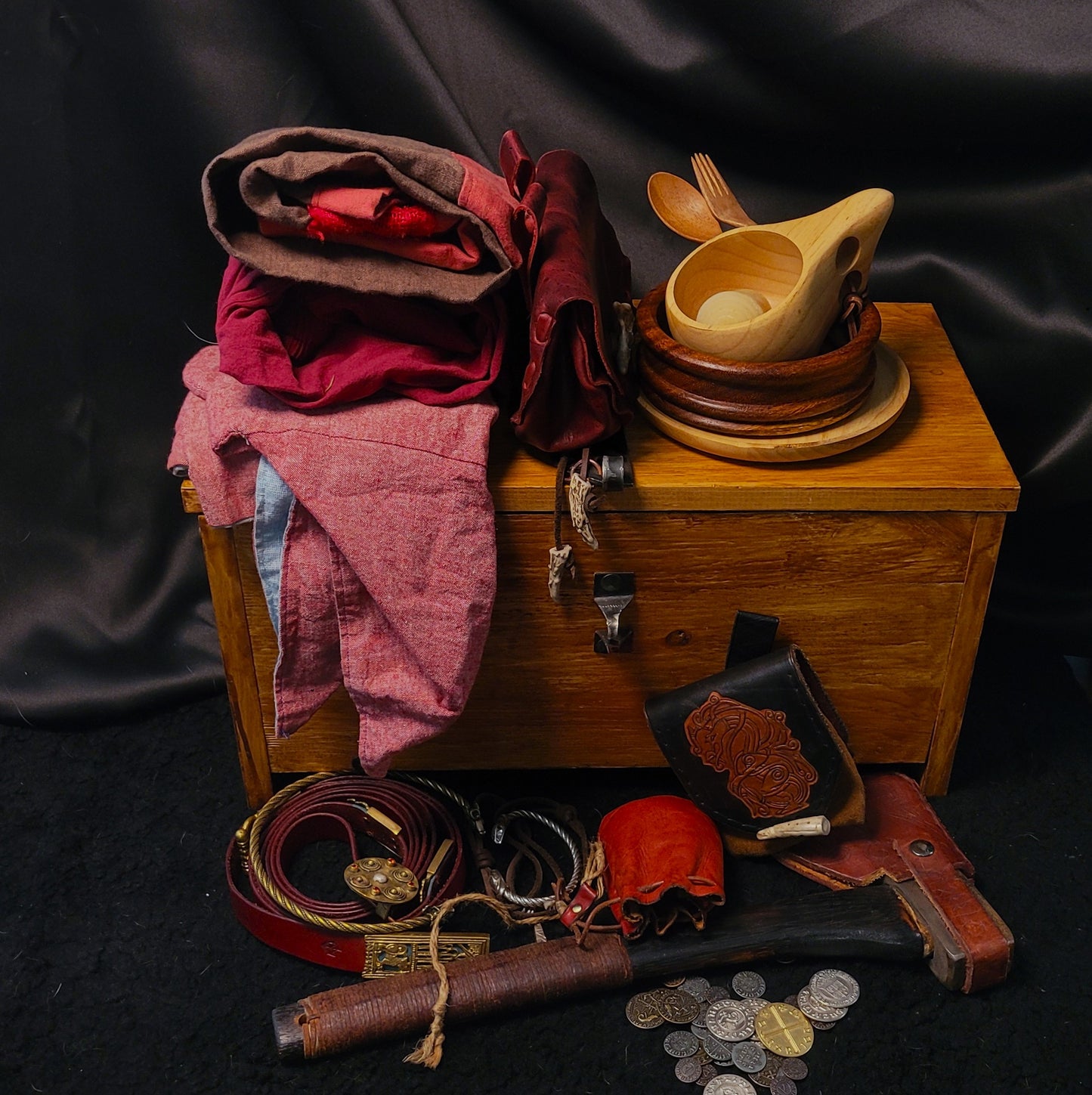Camp Chest - Pine Wood, Steel Hinges