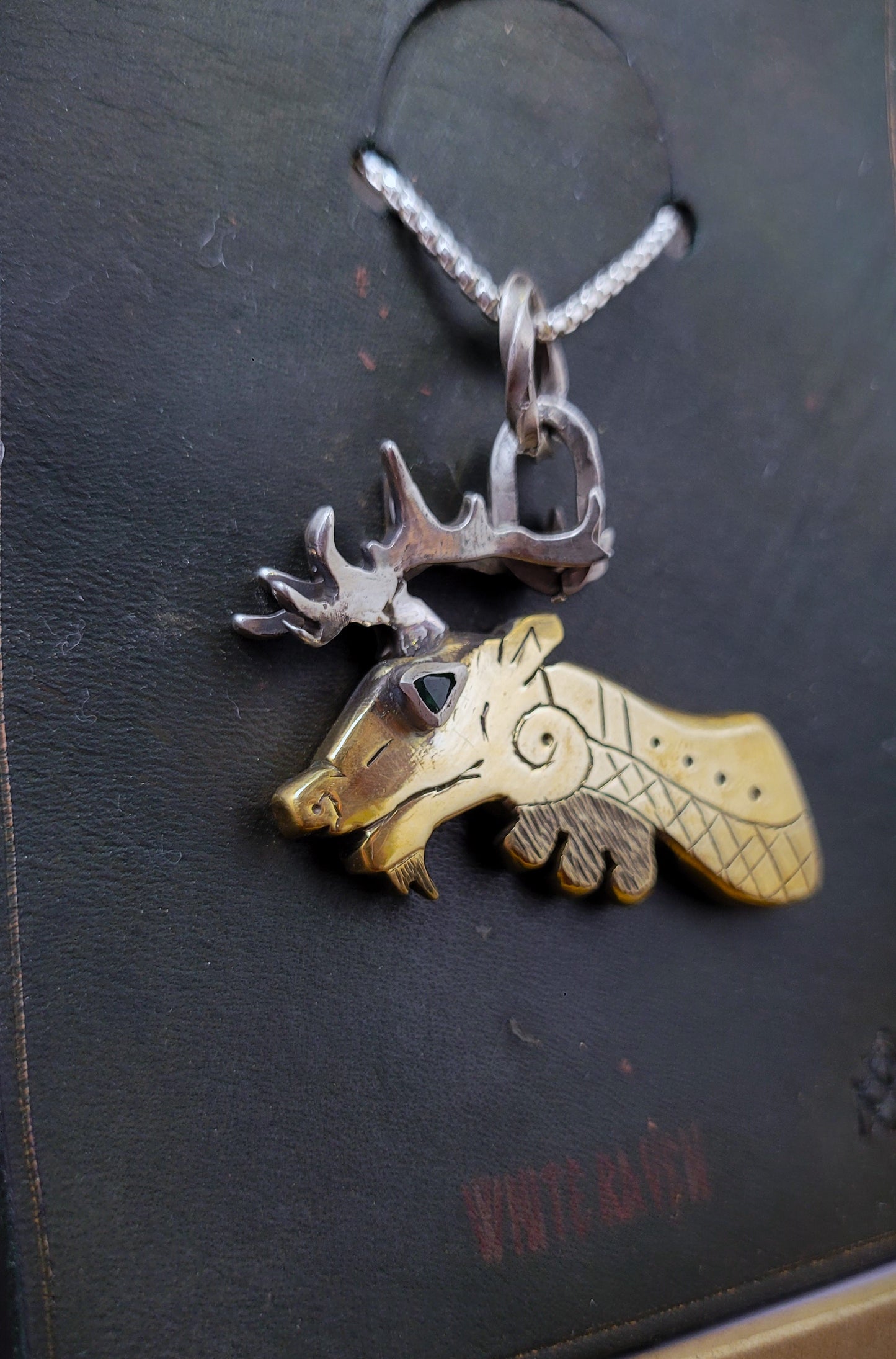 Brass Stag pendant "forest guardian" -emerald