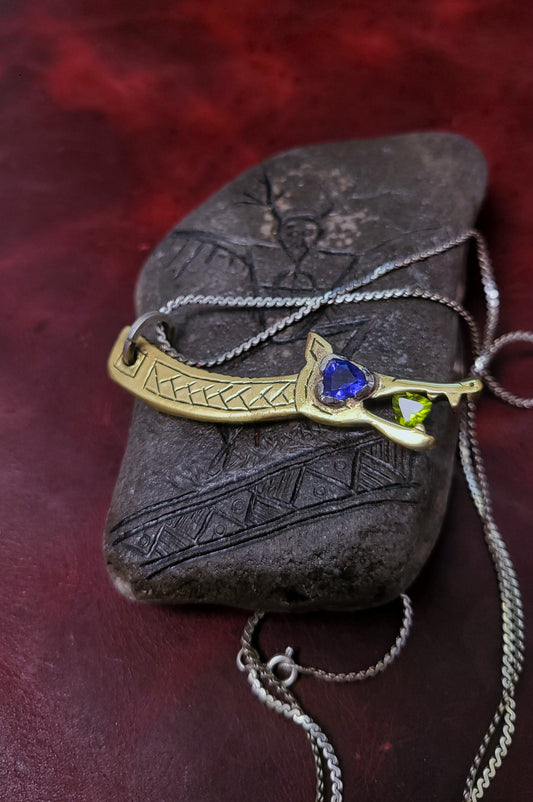 Brass Dragon "Gem eater" -Fluorite, Peridot