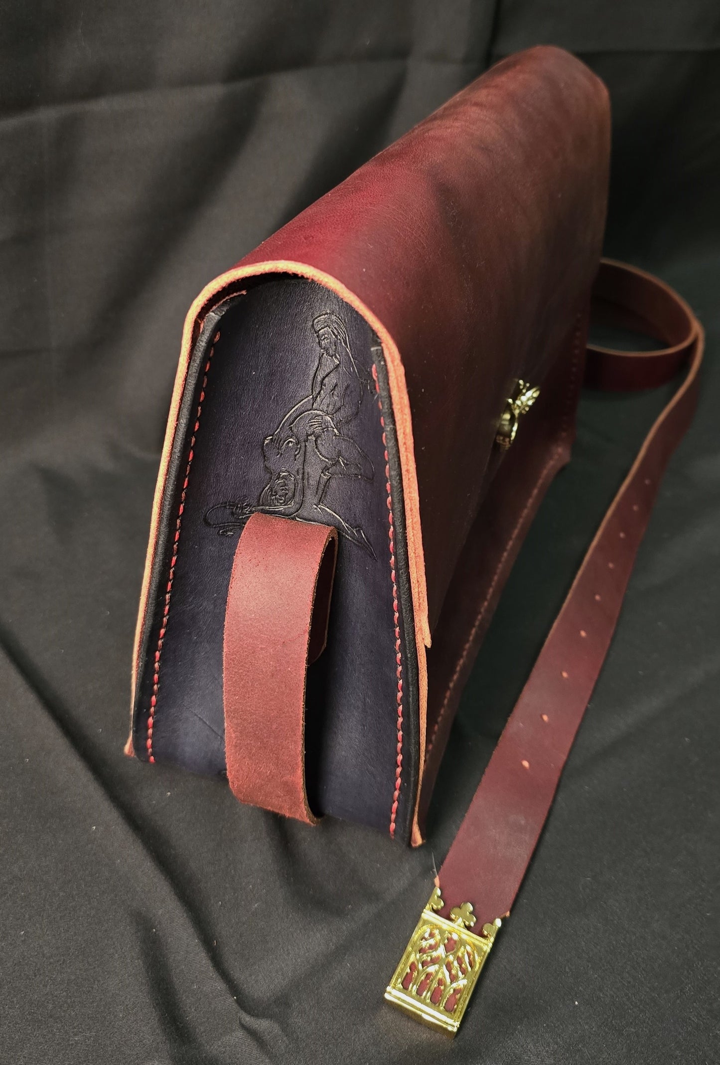 Courtesan of the Court leather side bag - 24k gold plate buckle