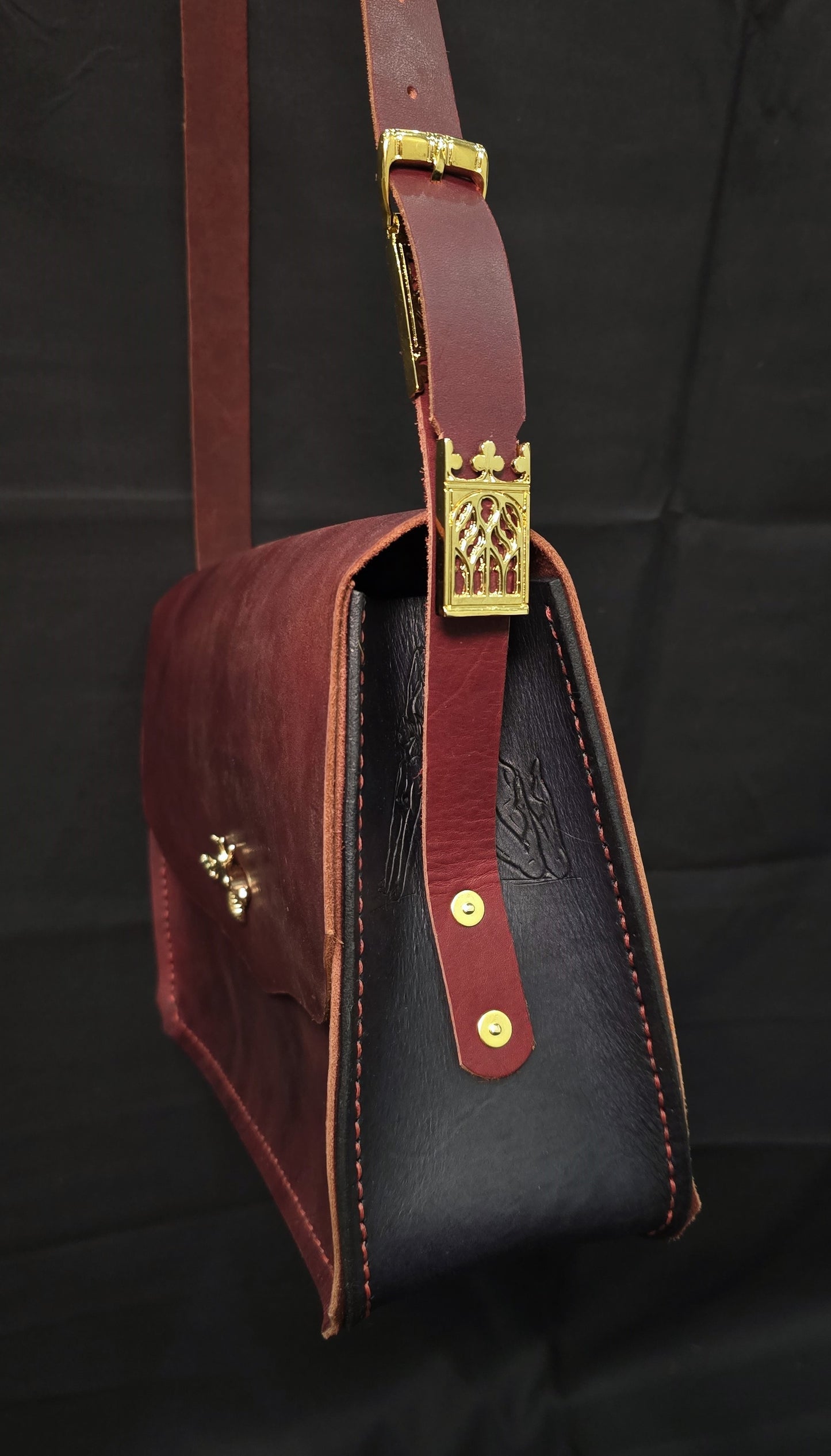 Courtesan of the Court leather side bag - 24k gold plate buckle