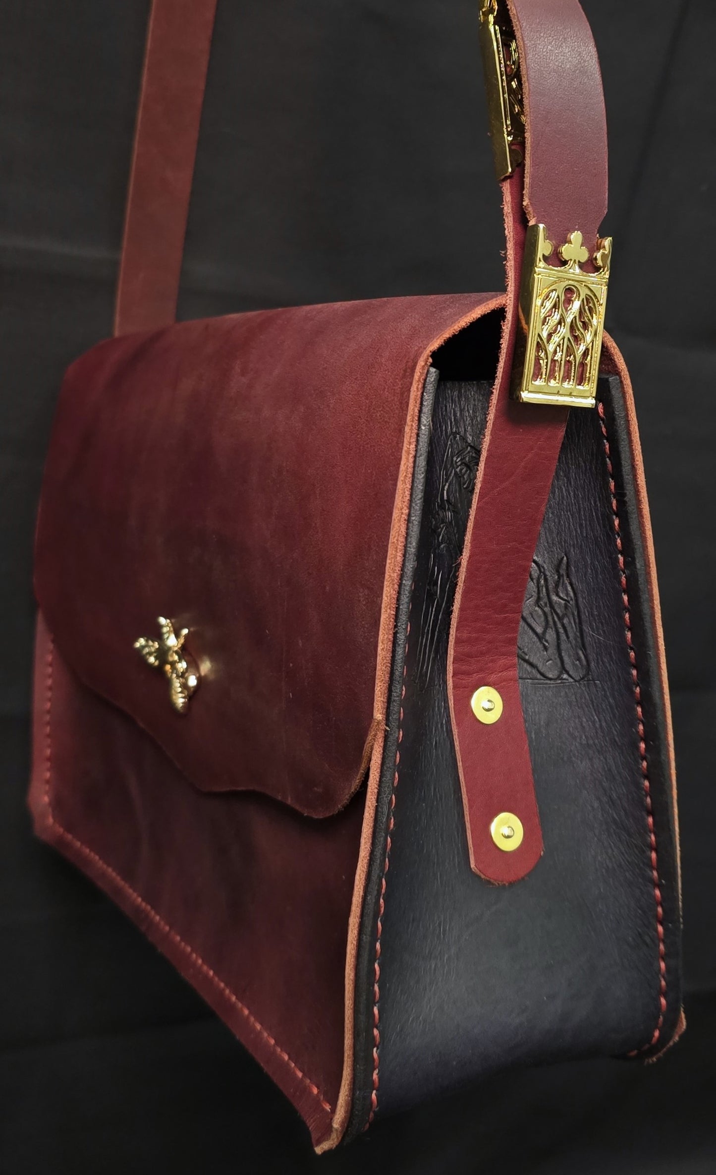 Courtesan of the Court leather side bag - 24k gold plate buckle