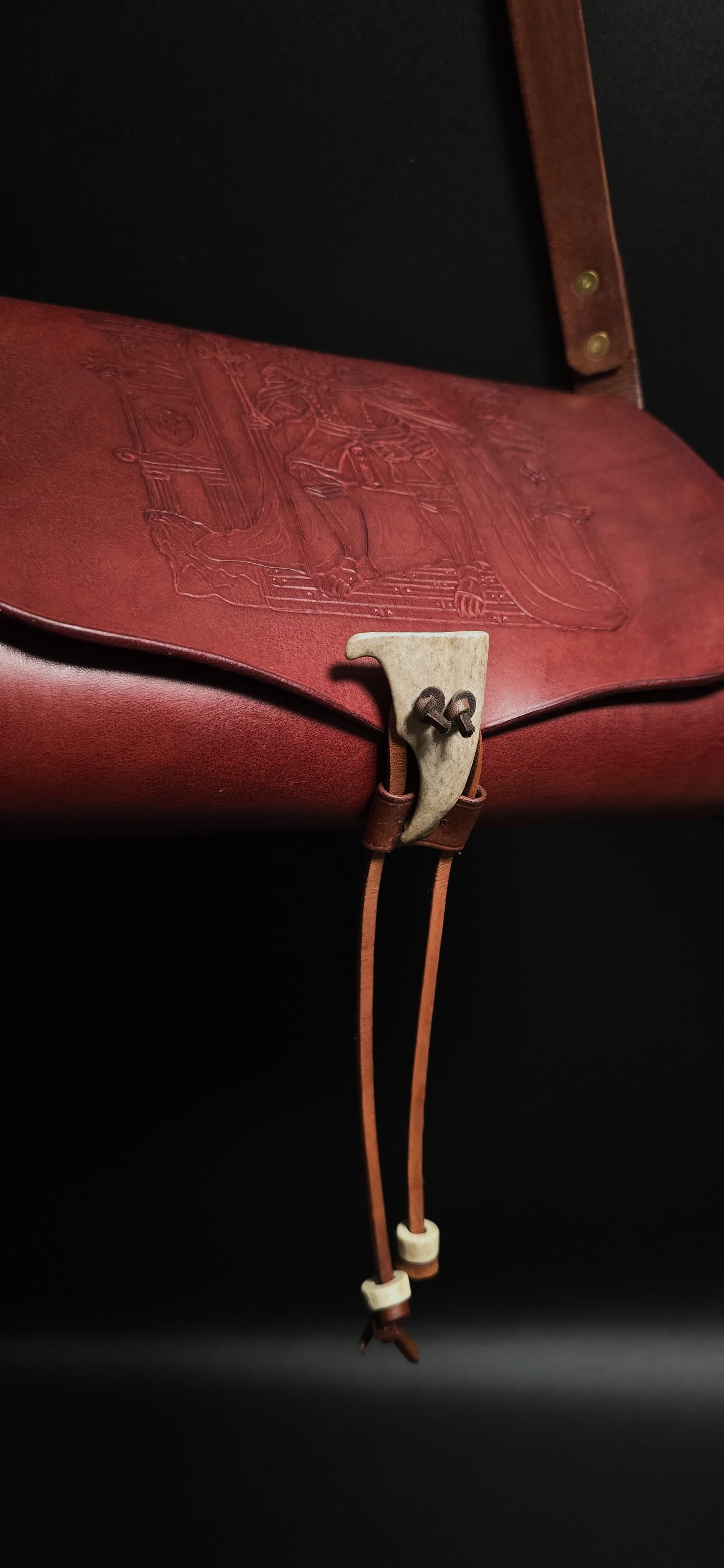Fox King Leather Messenger Bag - 24K gold Buckle