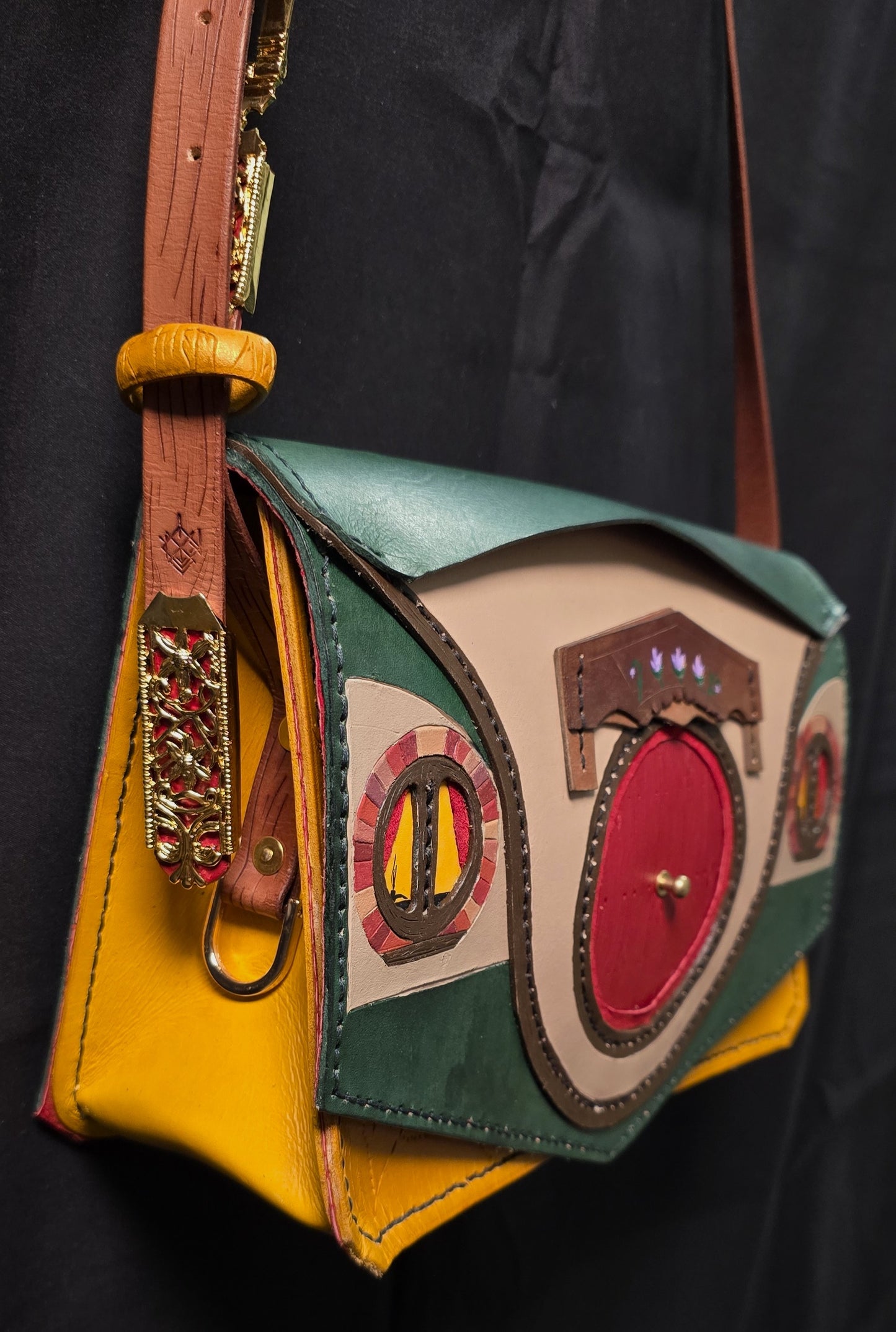 Hobbit Home Side Bag -Red door
