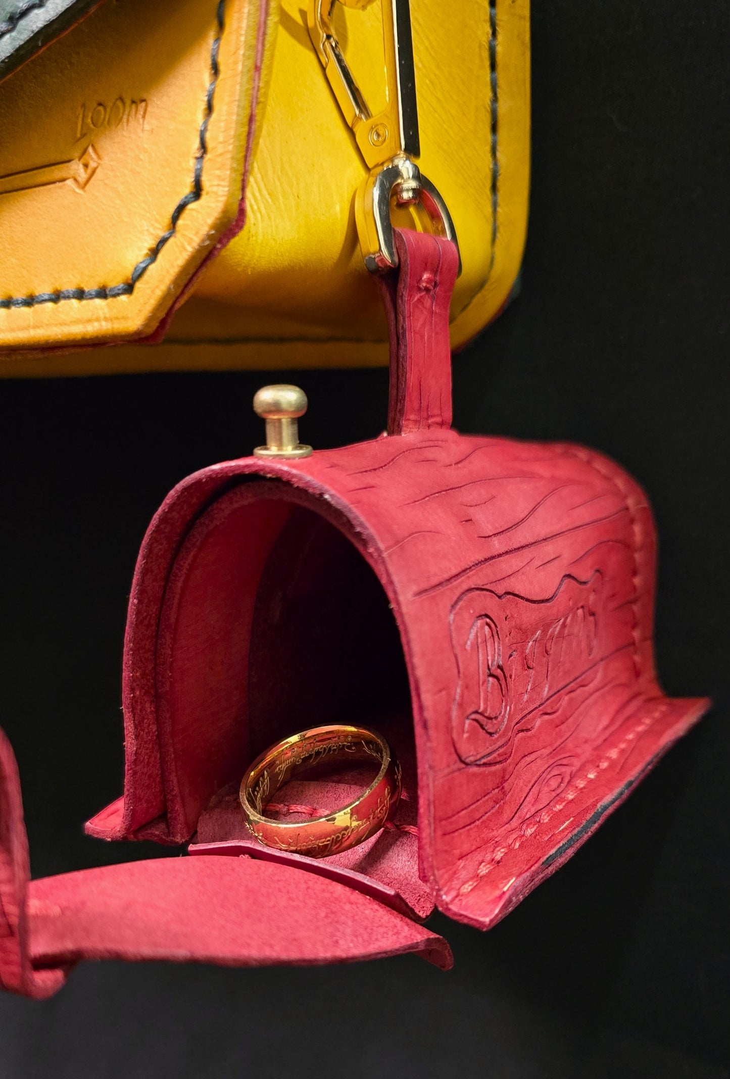 Hobbit Home Side Bag -Red door