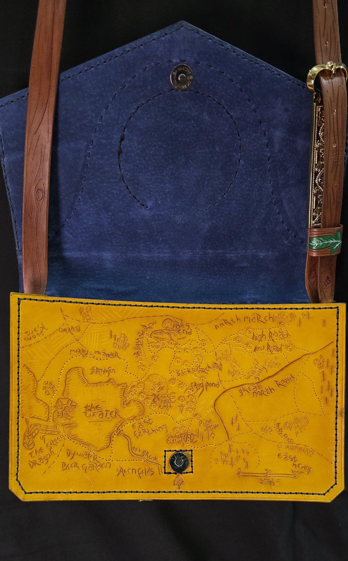 Hobbit Home Side Bag