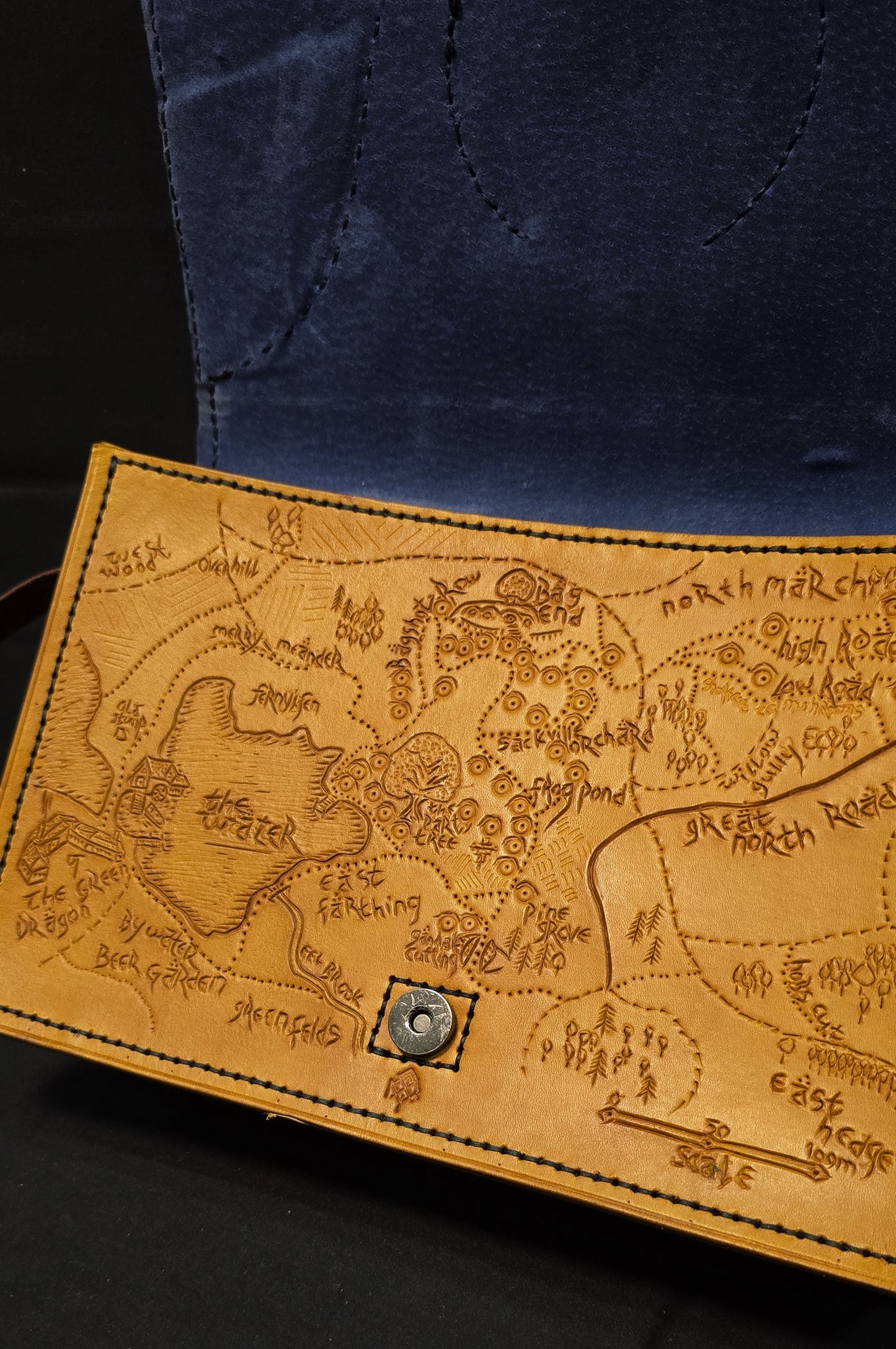 Hobbit Home Side Bag